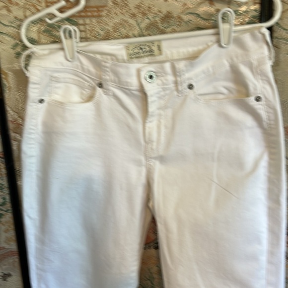 LUCKY BRAND MOLLIE CROP MID RISE WHITE DENIM JEANS SIZE 6/28 - Picture 2 of 15